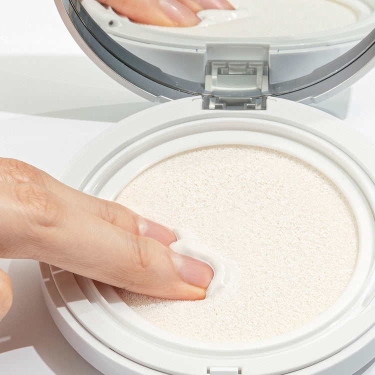 Mary and May Sun cushion, 50+ SPF50+PA++++. Zinc Oxide (UVA1- en UVA2, UVB), Titanium Dioxide (UVA2 en UVB).
