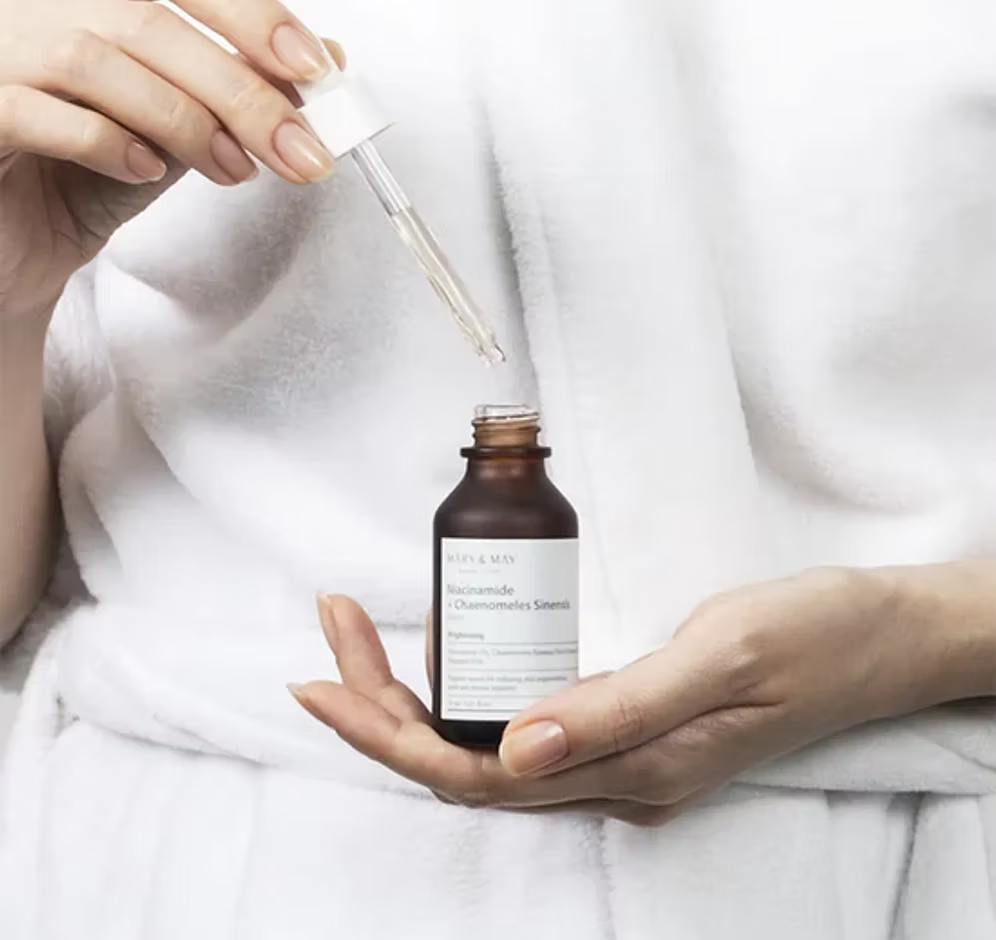 Suero Niacinamide + Chaenomeles Sinensis de Mary&May